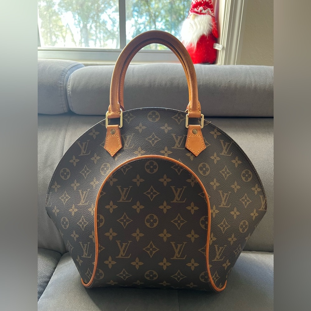 Louis Vuitton Ellipse MM